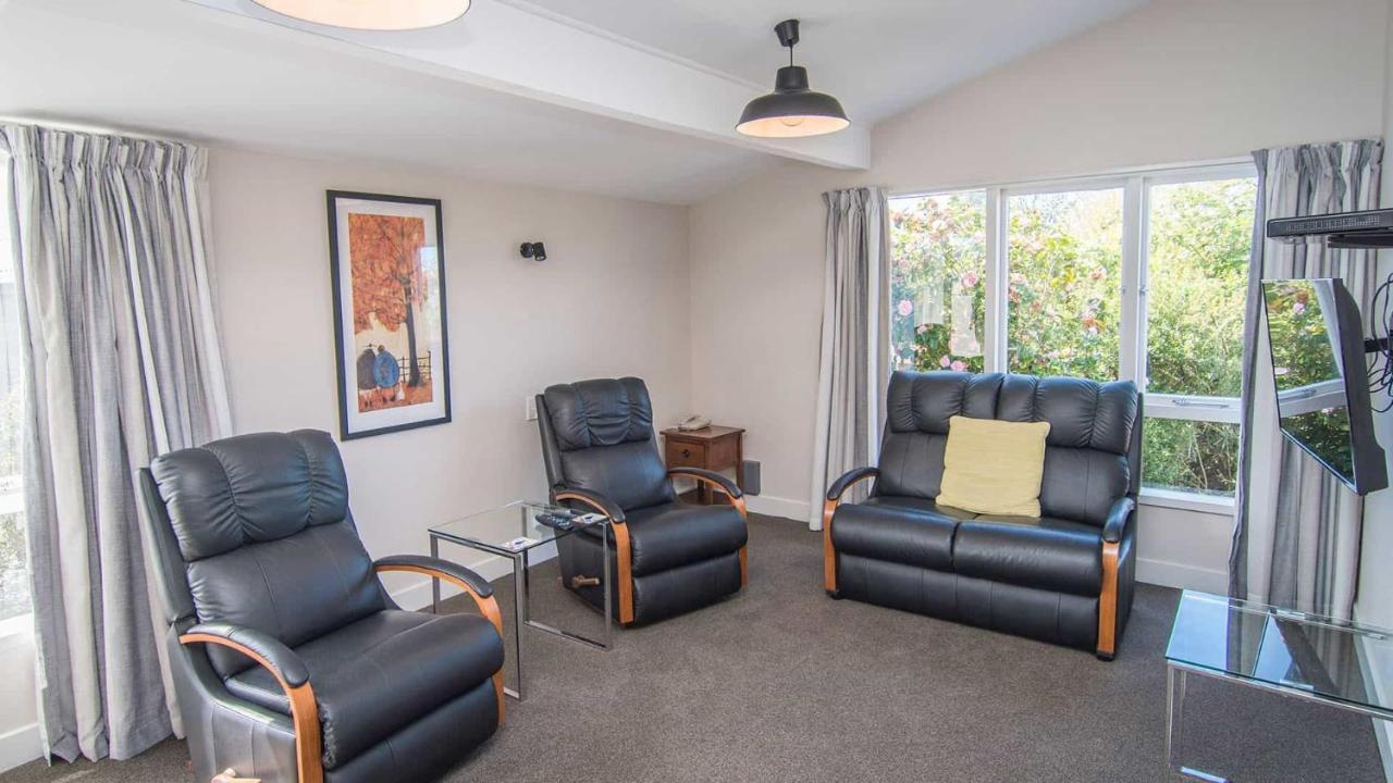 Cedar Lodge Motel Timaru Extérieur photo