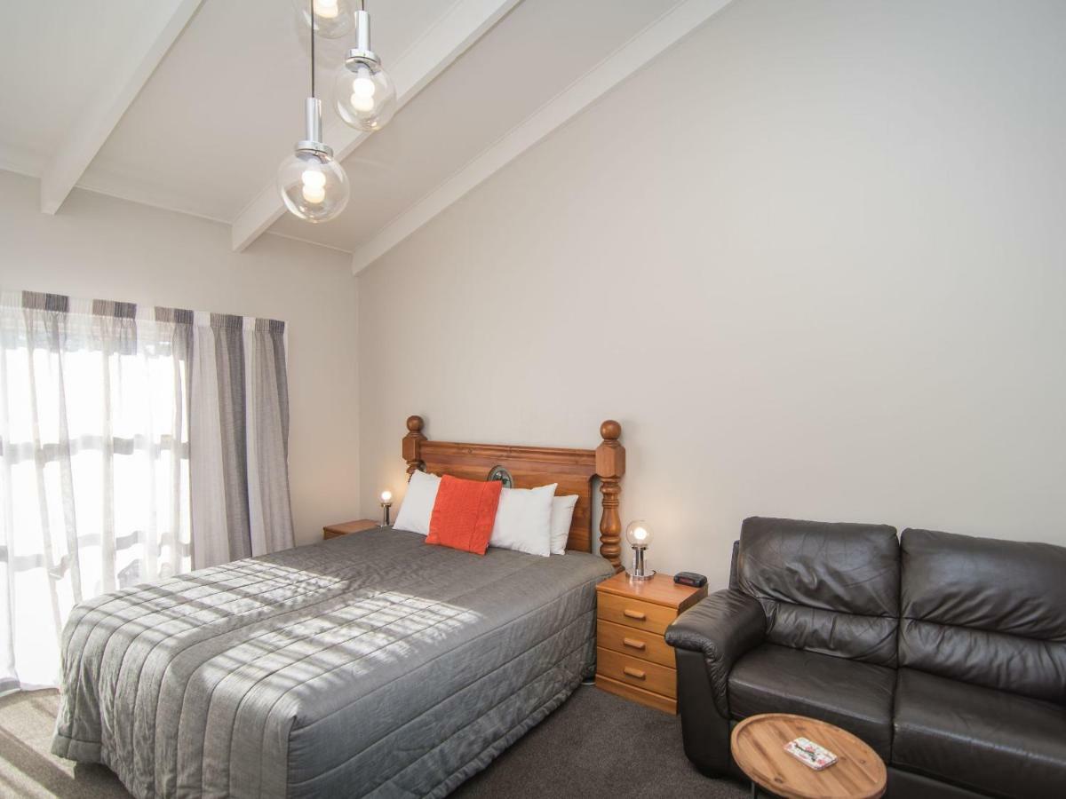 Cedar Lodge Motel Timaru Extérieur photo