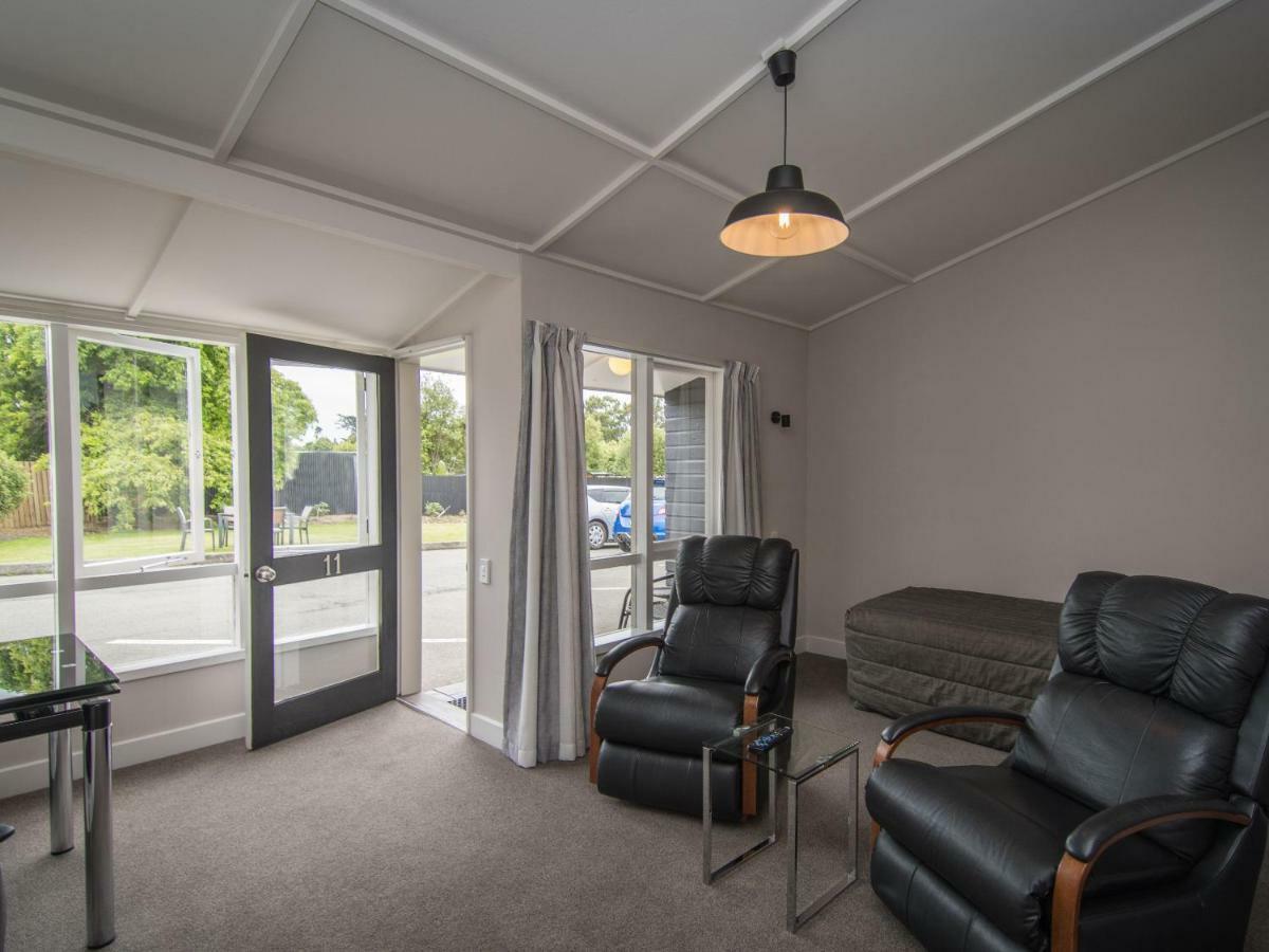 Cedar Lodge Motel Timaru Extérieur photo